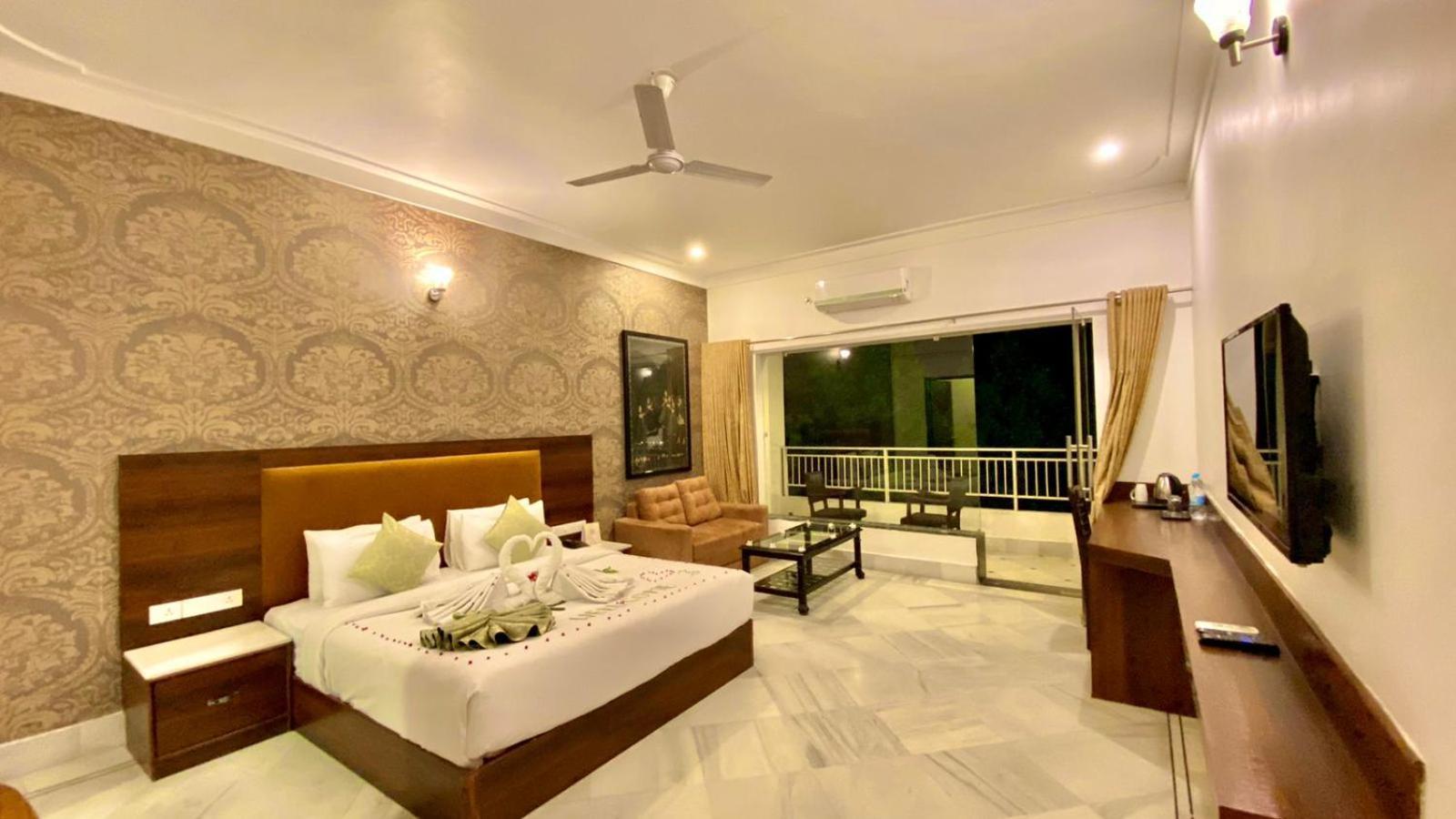 Mewar Palace Resort And Spa Udaipur Eksteriør billede