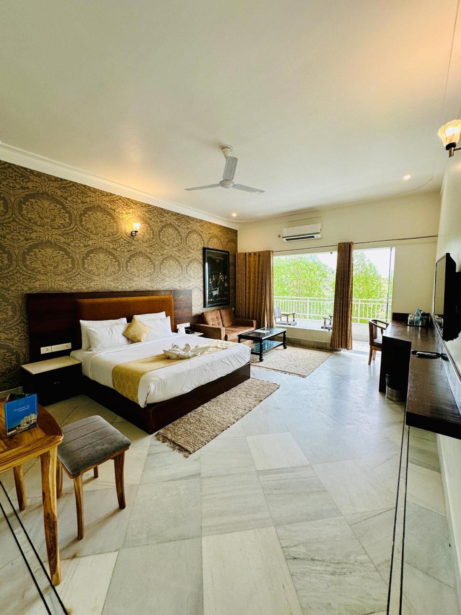 Mewar Palace Resort And Spa Udaipur Eksteriør billede