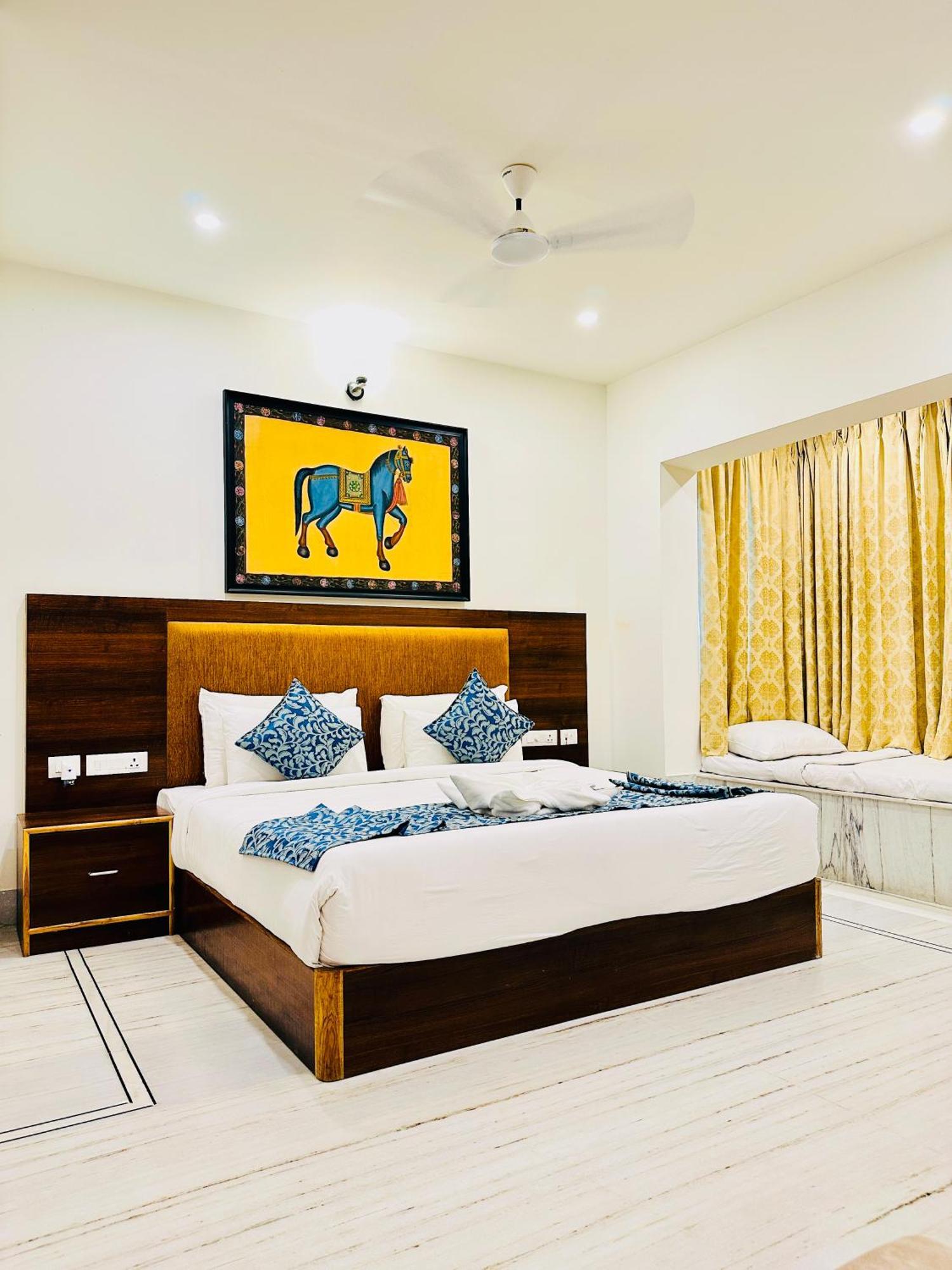 Mewar Palace Resort And Spa Udaipur Eksteriør billede