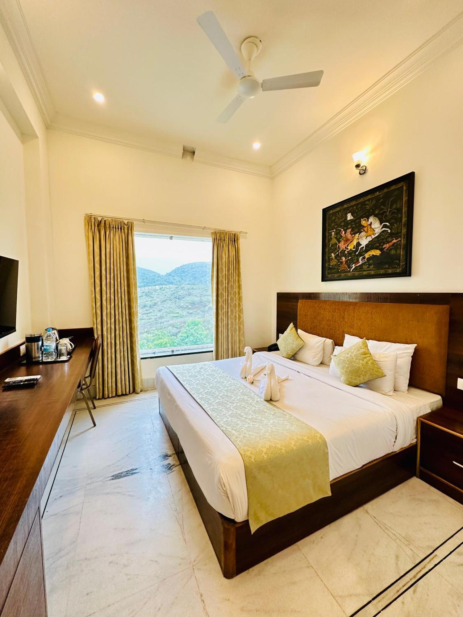 Mewar Palace Resort And Spa Udaipur Eksteriør billede