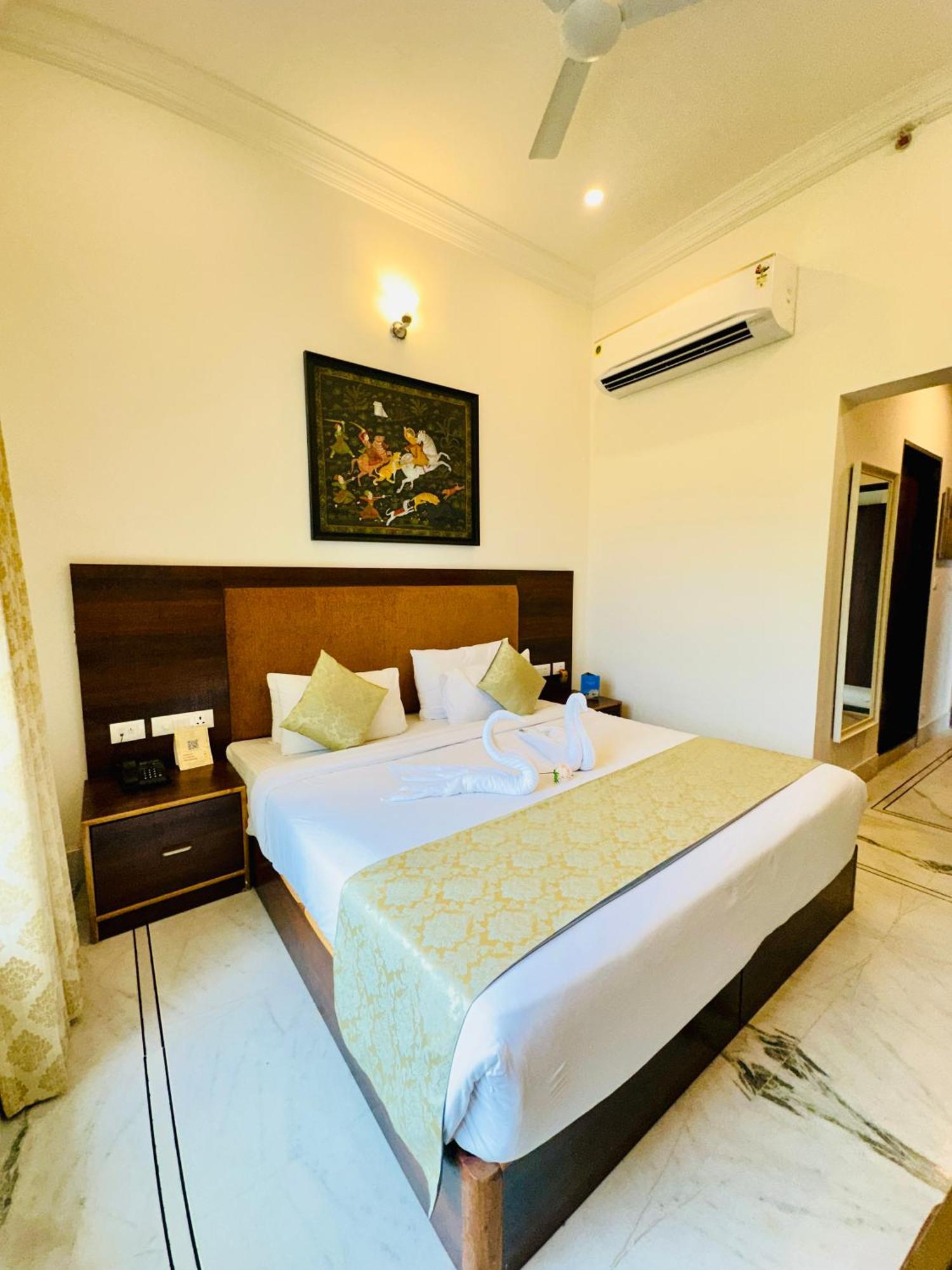Mewar Palace Resort And Spa Udaipur Eksteriør billede